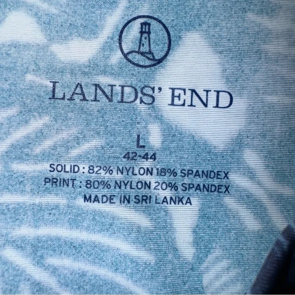 Lands’ End Men’s Blue Floral Rash Guard Swim Shirt Size Large 42-44